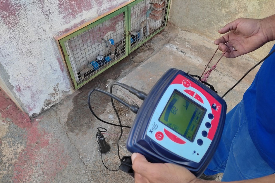 Caça vazamento de água com tecnologia de ponta
